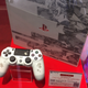 Illustration for article titled The iPersona 5/i PlayStation 4 Looks Beautiful